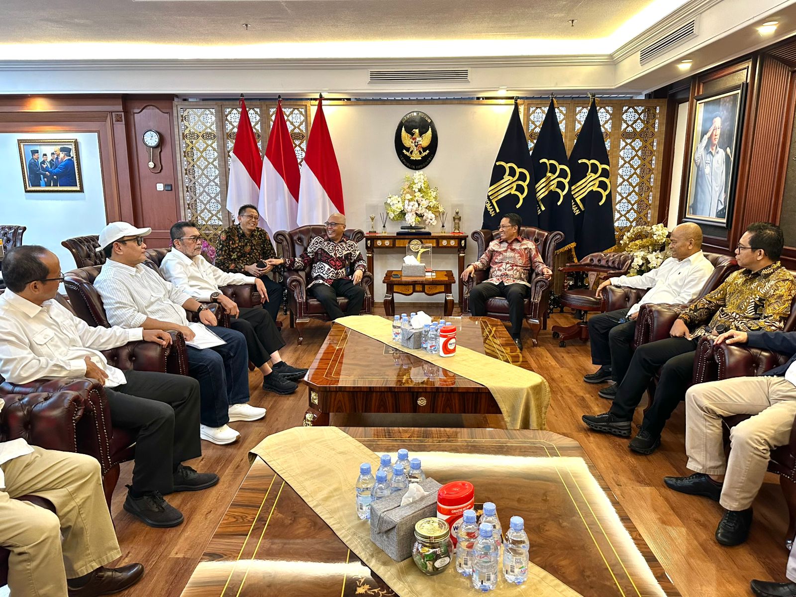 Menteri Hukum Terima Pengurus PWI Pusat, Blokir Administrasi Dibuka