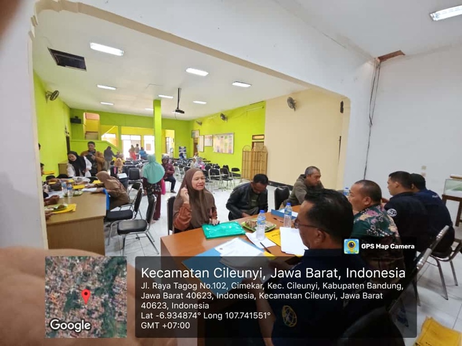 Warga Desa Cimekar Cileunyi Sujud Syukur, Kini Tanah Warisannya Sudah Bersertifikat