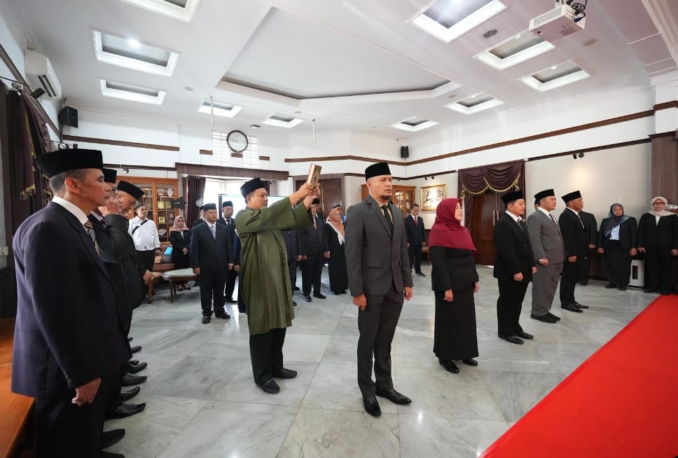 Ini Nama Empat Pejabat dan Dirut BPR yang Dilantik Wali Kota Sukabumi