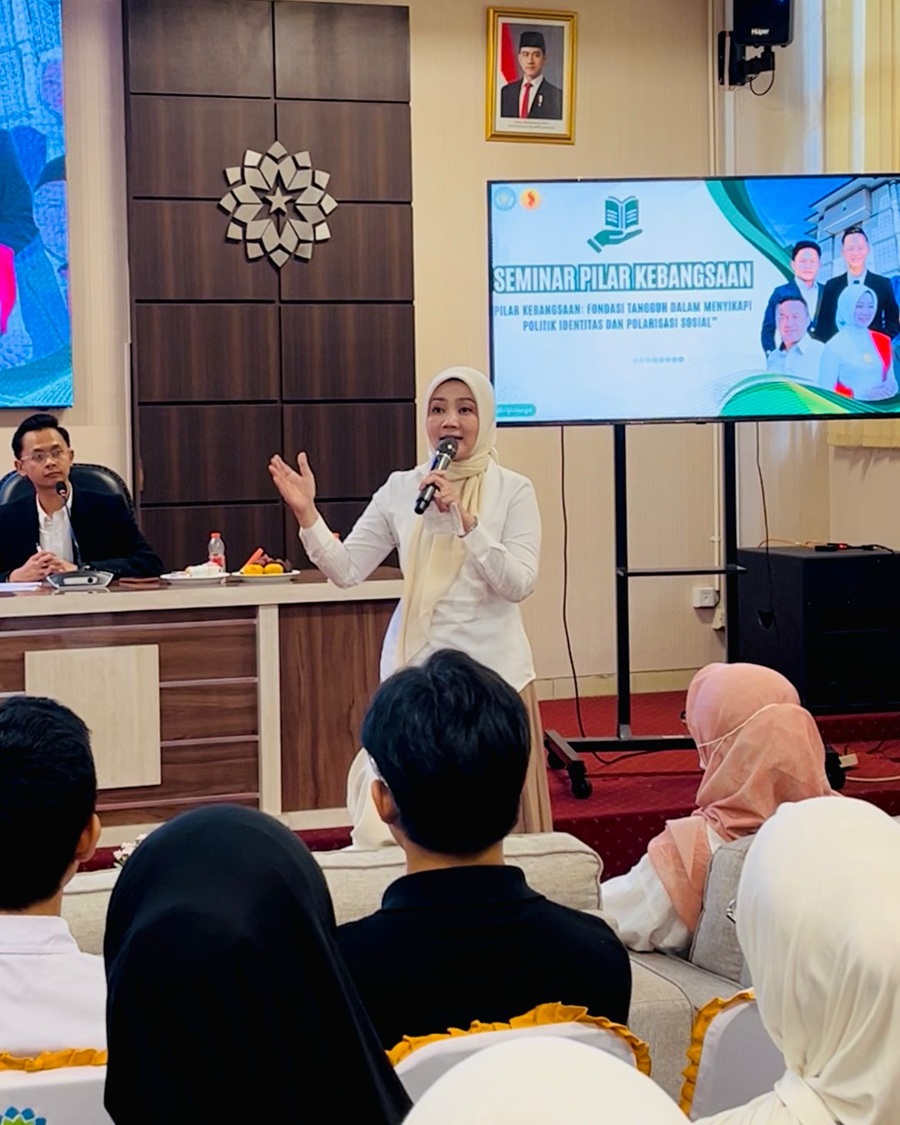 Pondasi Tangguh dalam Menyikapi Politik Identitas dan Polarisasi Sosial