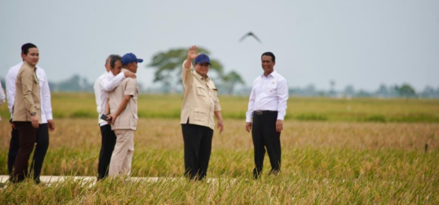 Presiden Prabowo Deklarsikan Swasembada Pangan dan Panen Raya di Karawang
