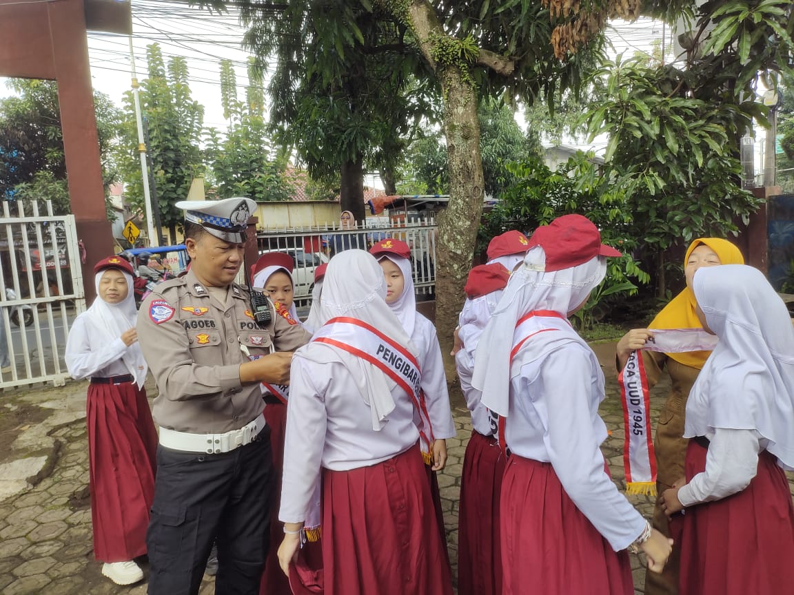 Satlantas Polres Garut Gelar Polisi Sahabat Anak dan Police Goes To School