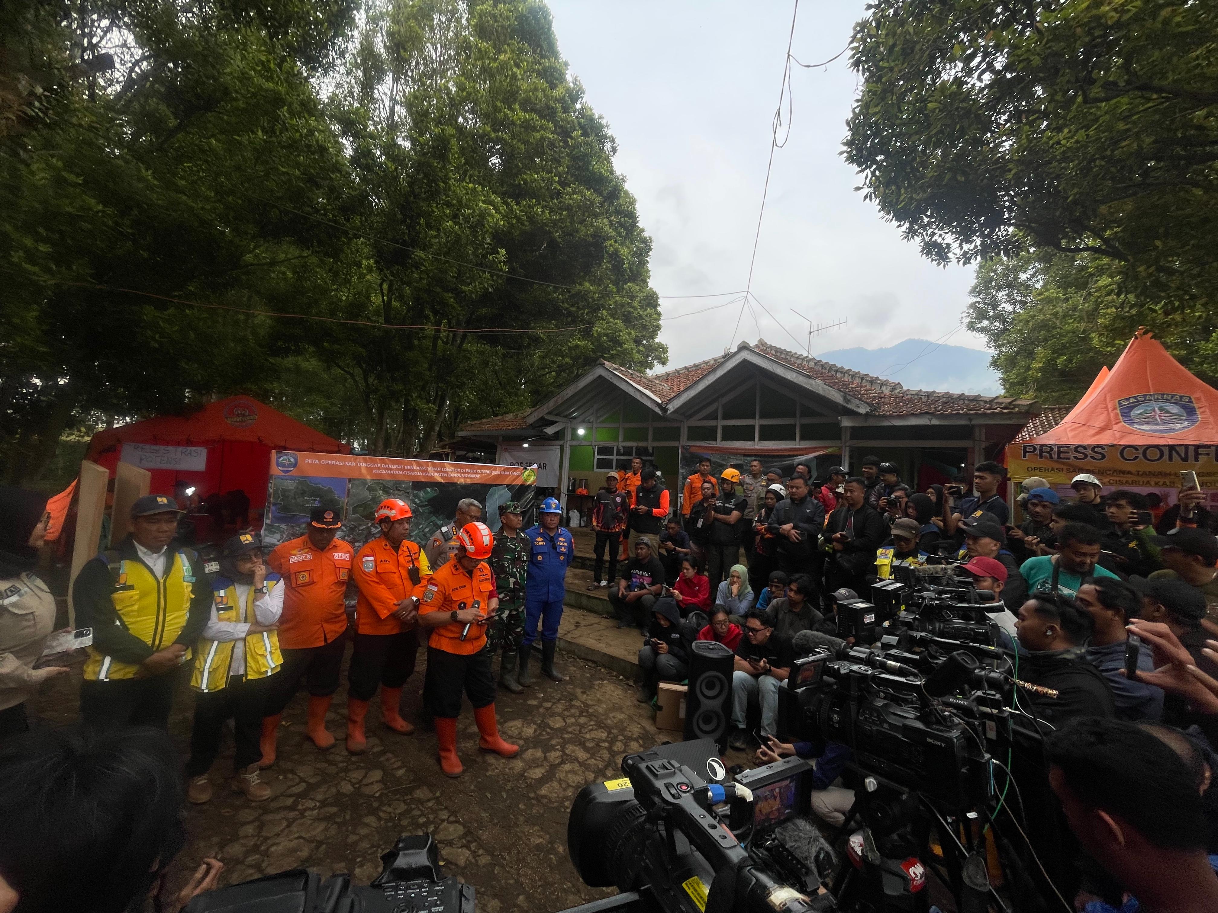 Pencarian Korban Longsor Pasirlangu, Tim SAR Gabungan Total Temukan 38 Body Bag