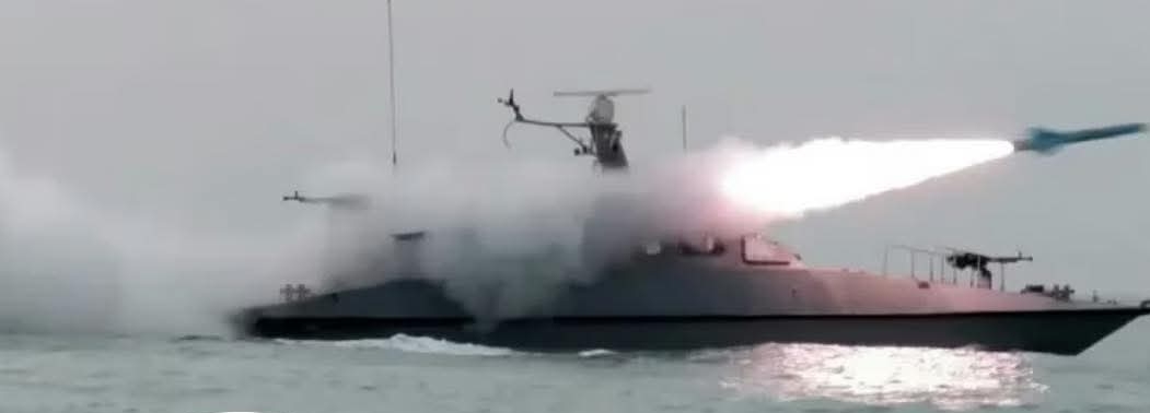 Konflik Meluas: Iran Ancam 'bakar' Kapal-kapal di Selat Hormuz, Kedubes AS di Riyadh Dihantam Drone