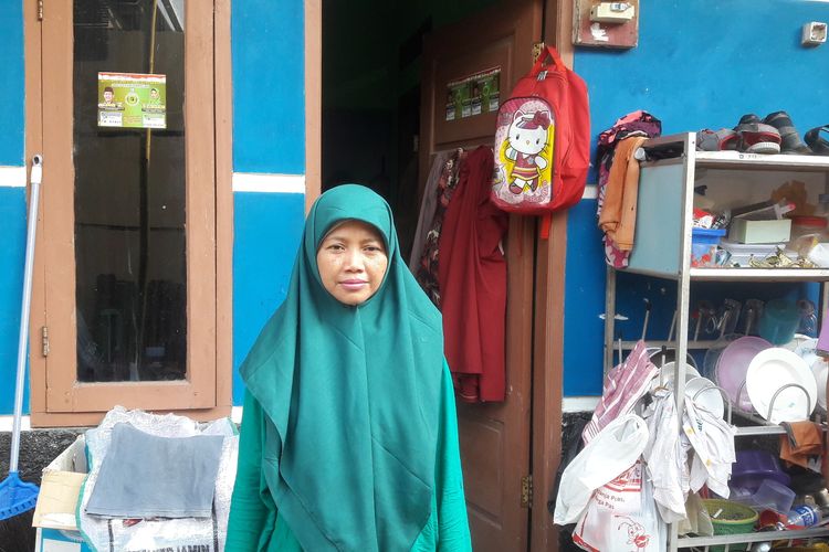 Eha Soleha, penjual kopi keliling, gagal jadi anggota legislatif (Foto: Kompas.com)