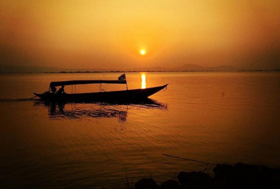 ILUDTRASI. Waduk Jatiluhur, Kabupaten Purwakarta. Foto: blog.traveloka.com: 