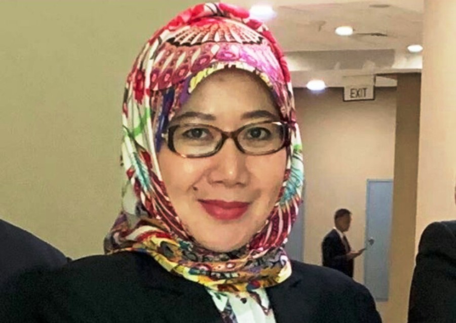 Dr. Hj. Reni Marlinawati. Foto: Istimewa