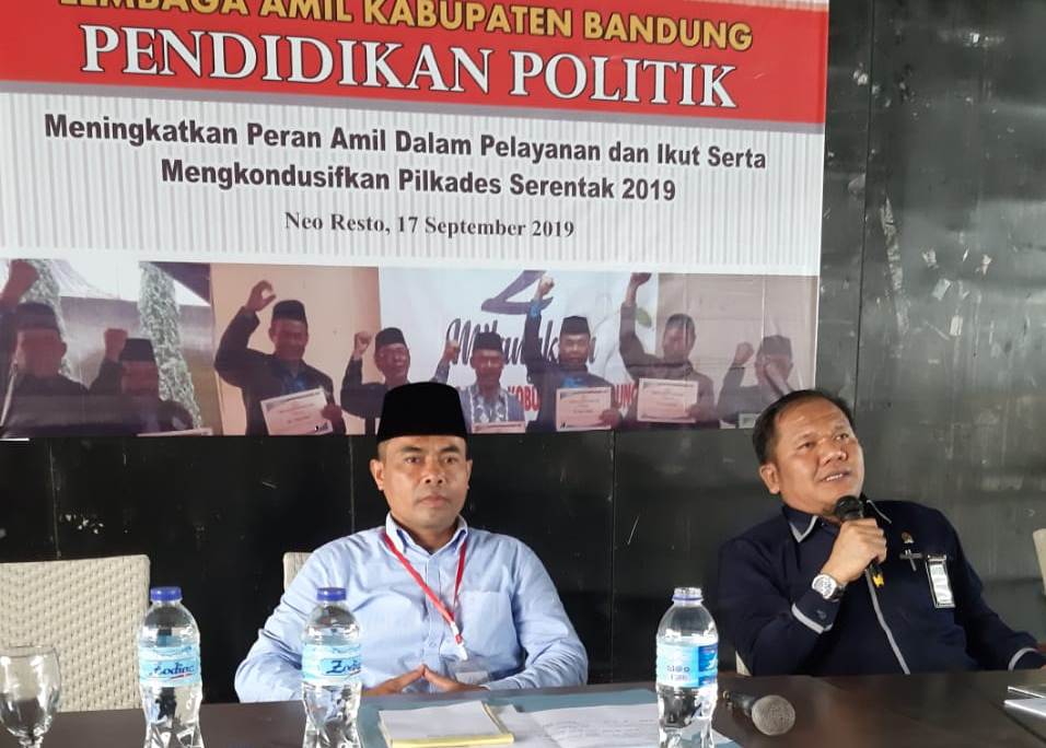 Adam Iskandar, Panitera Pengadilan Agama Soreang saat menjadi nara sumber (Foto: denkur)