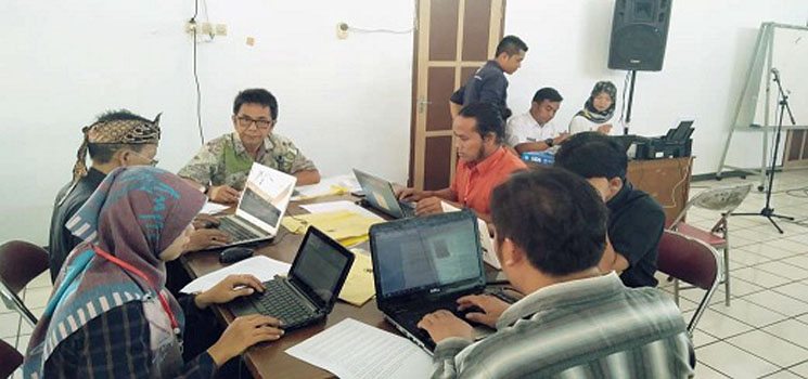 PWI Kuningan gelar UKW (Foto: dialogpublik.com)