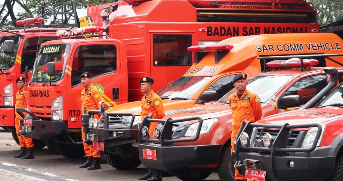 Personel Kantor SAR Bandung saat mengikuti apel Operasi Siaga Khusus Nataru, Rabu (18/12/2019). Foto Humas Kantor SAR Bandung