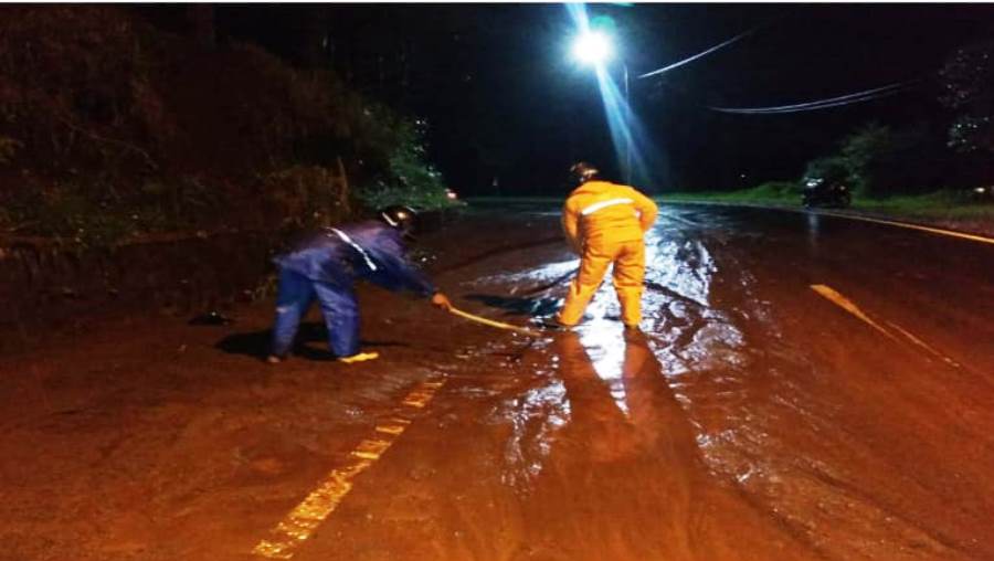 ILUSYRASI. Banjir bandang Kertasari. Foto: BPBD Kabupaten Bandung