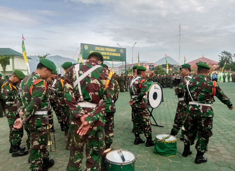 Persiapan upacara peresmian Markas Komando Daerah Militer 0624 Kabupaten Bandung (Foto: Fattah/dara.co.id)