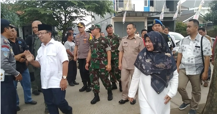 Forkopimda Cianjur saat meninjau pelaksanaan Pilkades Serentak di 247 desa di Kabupaten Cianjur (Foto: Purwanda/dara.co.id)