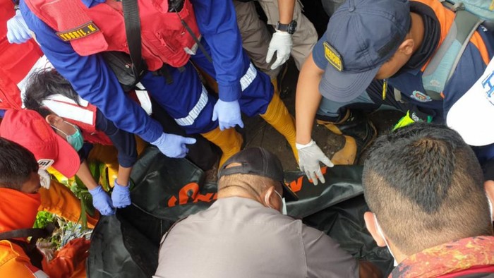 Faiz ditemukan sudah meninggal di dekat saluran air di Sukamenak (Foto: Istimewa/detikcom)