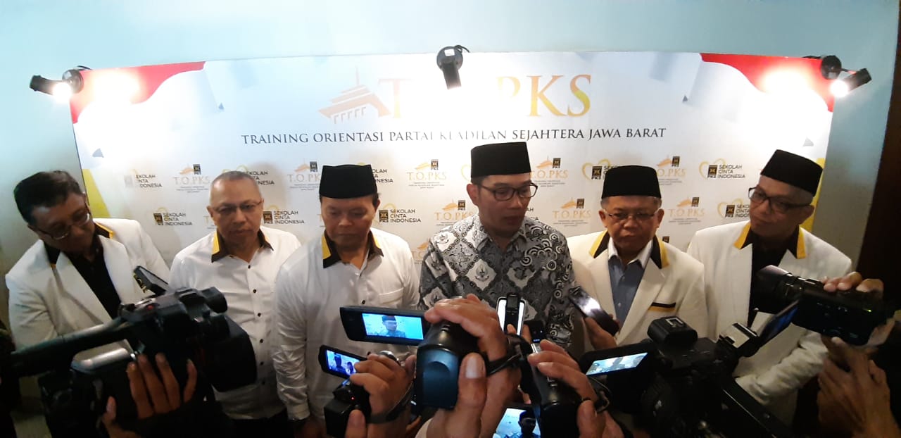 Gubernur Jawa Barat Ridwan Kamil menghadiri acara Pembukaan Training Orientasi PKS Jawa Barat di Hotel Prama Grand Preanger, Minggu (9/2/2020).(istimewa)