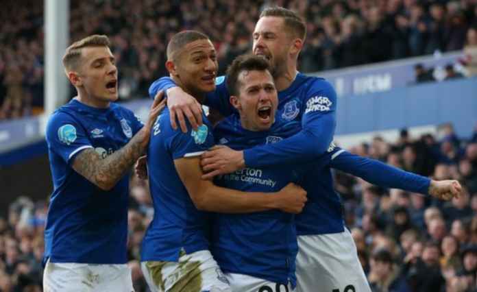 Selebrasi pemain Everton saat  Crystal Palace /gilabola.com