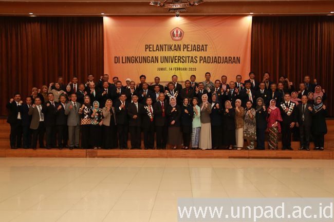 Pelantikan Pejabat Unpad/foto web Unpad 