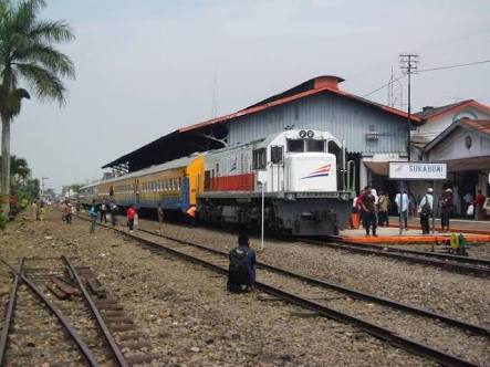 Stasiun Sukabumi. (Foto: Riri Satiri/dara.co.id)