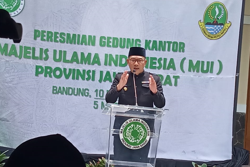 Gubernur Jabar, Ridwan Kamil saat memberikan sambutan pada peresmian Gedung Kantor MUI Provinsi Jawa Barat di Jalan R.E Martadinata, Kota Bandung, Kamis (5/3/2020). (Foto: Ardian Resco/dara.co.id)