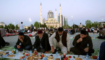 suasana buka bersama Umat Muslim Rusia (Foto : liputan6)