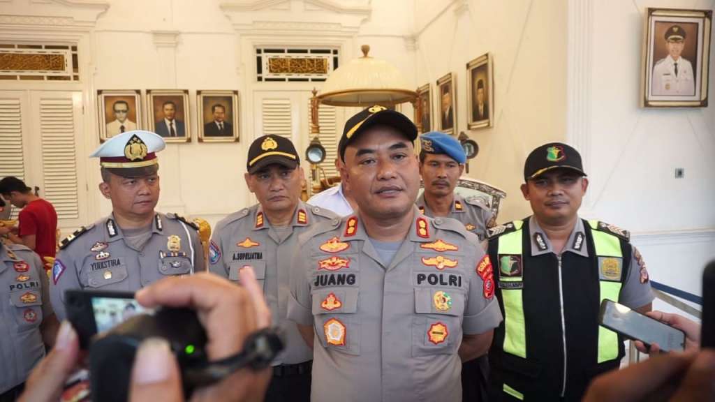 
Kapolres Cianjur, AKBP Juang Andi Priyanto (Foto : maharnews.com)
