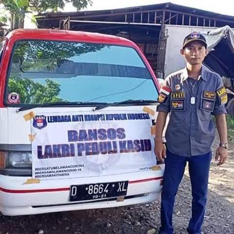 LAKRI bagikan 100 ribu APD dan paket sembako kepada masyarakat terpencil (Foto : Asep Awaludin/dara.co.id)