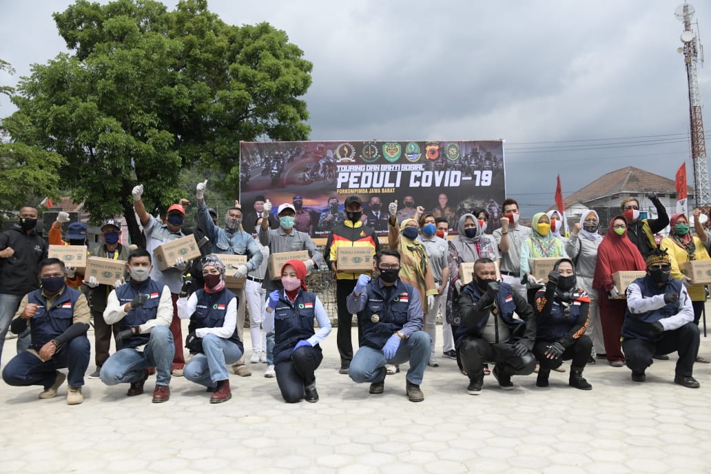 Gugus Tugas Penanganan Covid-19 Jawa Barat saat mengunjungi obyek wisata di Kecamatan Rancabali, Kabupaten Bandung, Jawa Barat, Sabtu (20/6/2020). (Foto: Humas Pemprov Jabar)