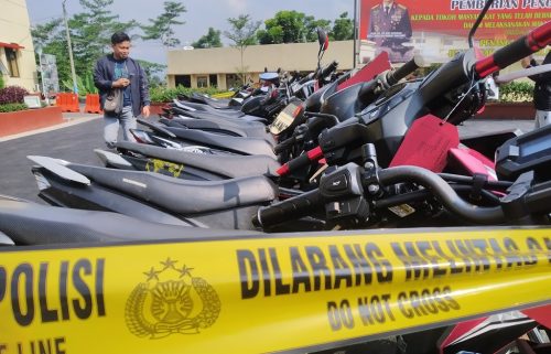 Polres Cianjur mengamankan puluhan motor hasil curanmor. (Foto: Angga Purwanda/dara.co.id)