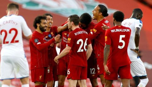 Para pemain Liverpool saat merayakan kemenangan. (Foto: Premier League)