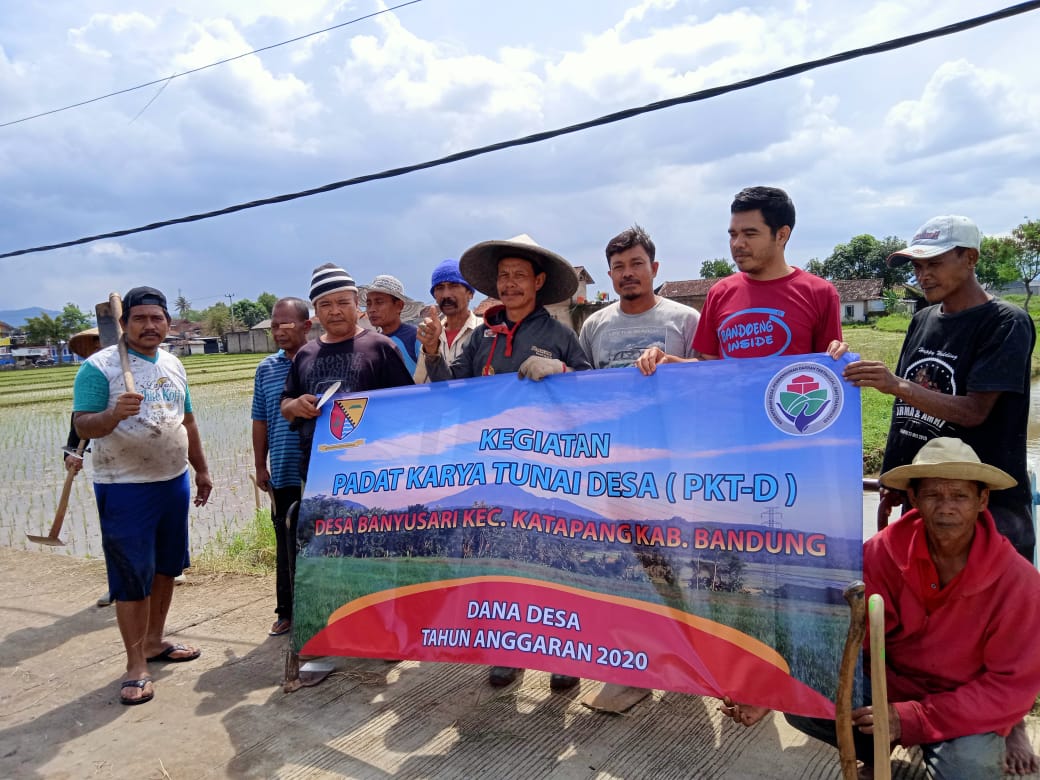 pemerintahan Desa Banyusari sukses gelar program padat karya tunai (Foto: Istimewa)