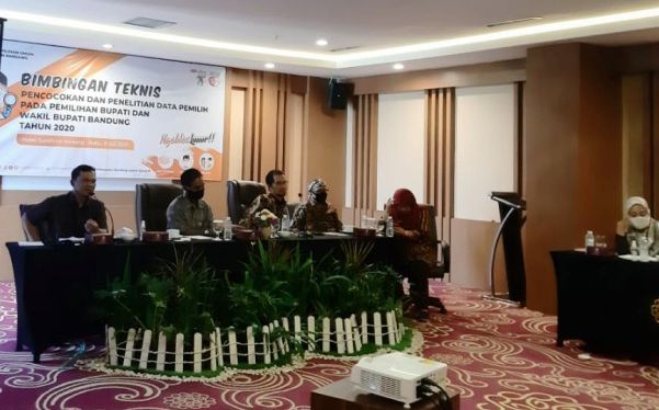 KPU Kabupaten Gelar Bimtek Pemutakhiran Data Pemilih Pada Pilkada Bandung 2020 (Foto: galamedianews.com)