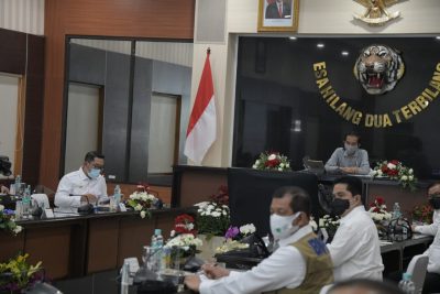 Presiden Joko Widodo saat meninjau uji klinis vaksin Covid-19 di Rumah Sakit Pendidikan Universitas Padjadjaran (Unpad), Kota Bandung, Jawa Barat, Selasa (11/8/2020). (Foto: Humas Pemprov Jabar)