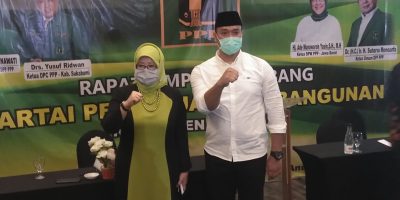 Hj Reni Marlinawati (Almarhumah) dan Sirojudin usai deklarasi pasangan bakal maju dalam Pilkada Kabupaten Sukabumi (Foto: istimewa)
 