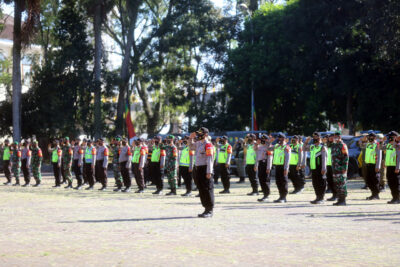 Apel Gelar Pasukan Pelepasan Petugas Patroli Penegakan Disiplin (Gakplin) Protokol Kesehatan Pencegahan Covid-19 di Lapangan Upakarti Soreang, Kabupaten Bandung, Selasa (25/8/2020). (Foto: Humas Pemkab Bandung)