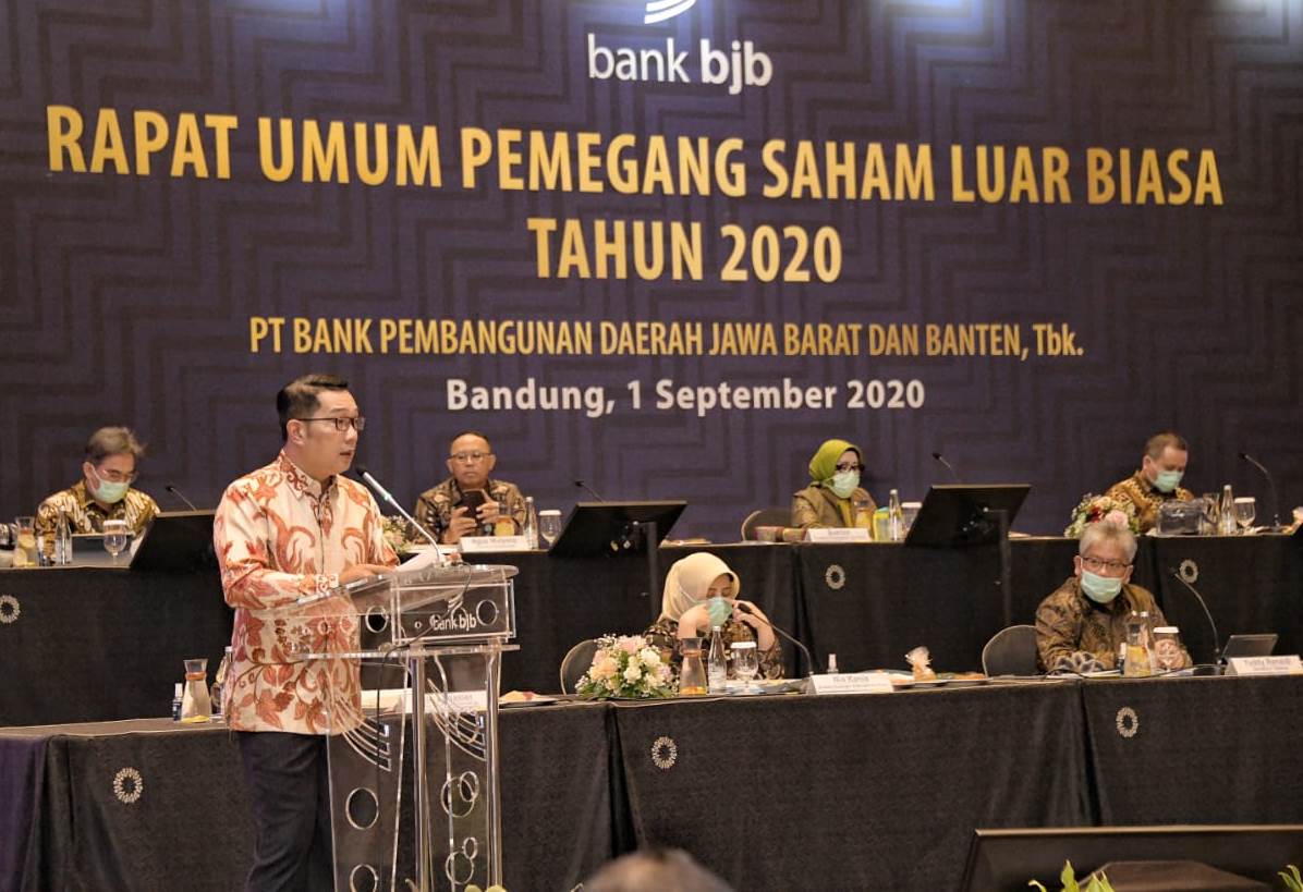 Gubernur Jawa Barat, Ridwan Kamil saat memberikan sambutan pada rapat pemegang saham Bank BJB di The Trans Luxury Hotel, Kota Bandung, Jawa Barat, Selasa (1/9/2020). (Foto: Humas Pemprov Jabar) 