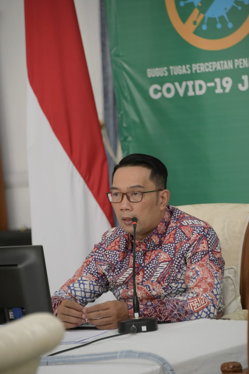 Ridwan Kamil saat Evaluasi Kinerja Pemprov melalui Video Confrence di Gedung Pakuan (Foto: Humas Pemprov Jabar )