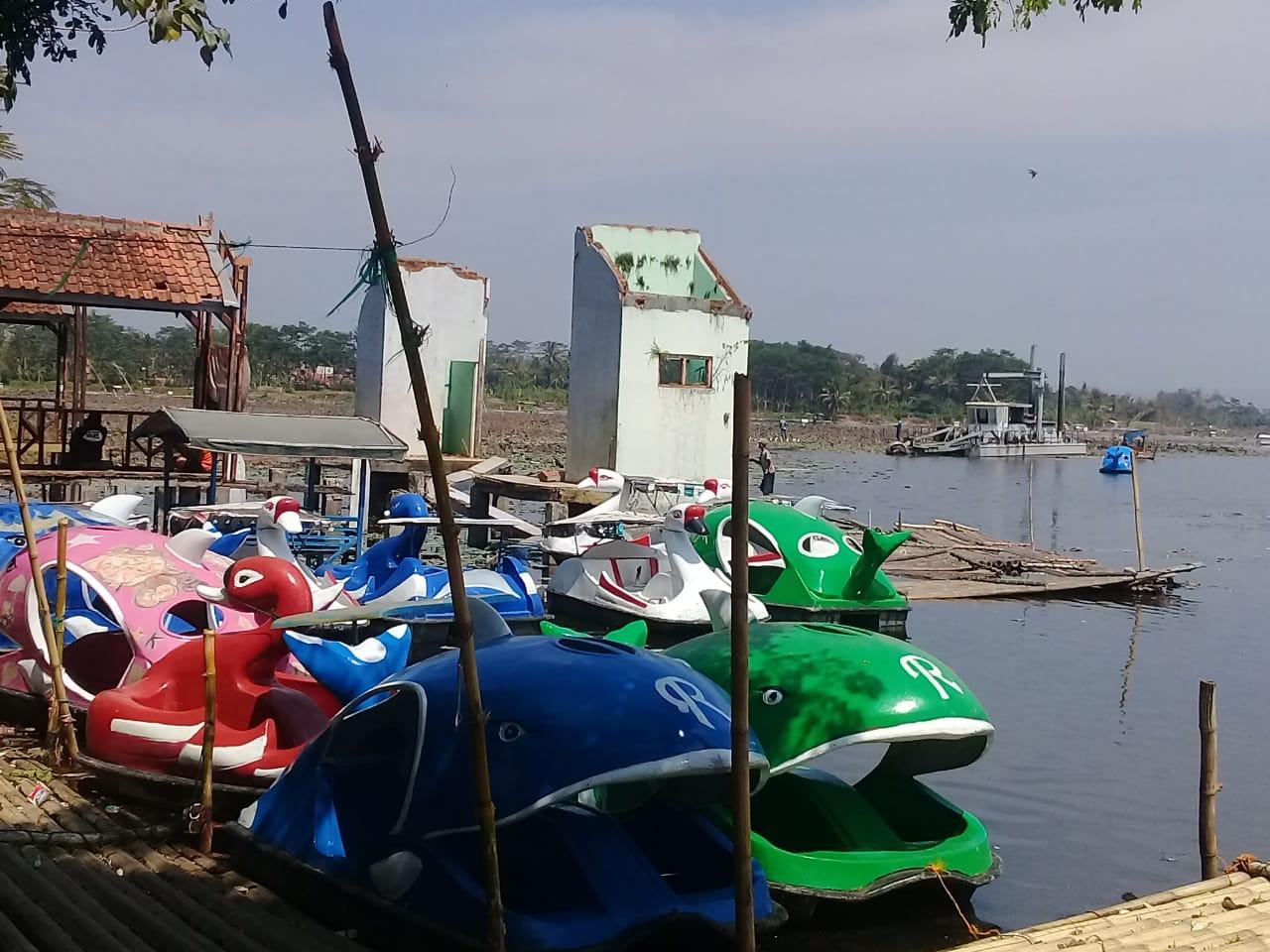 Revitalisasi atau penataan kawasan wisata Situ Bagendit di Desa Bagendit, Kecamatan Banyuresmi, Kabupaten Garut, resmi akan dimulai pada 1 November 2020 (Foto: Andre/dara.co.id)