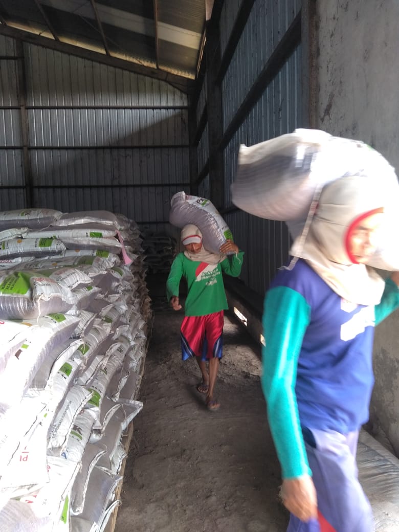 Stok pupuk di Gudang Lini III Kabupaten Garut (Foto: Andre/dara.co.id)