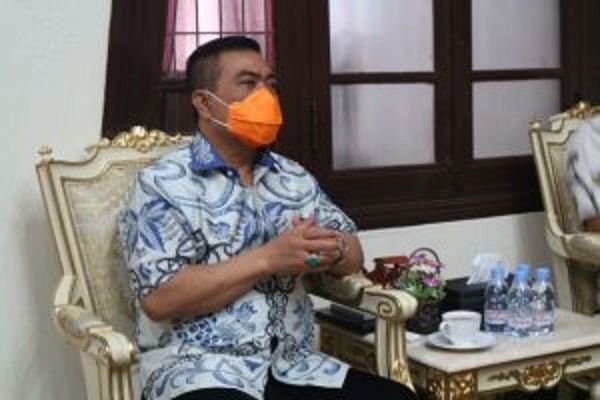  Wali Kota Cirebon, Drs. H. Nashrudin Azis