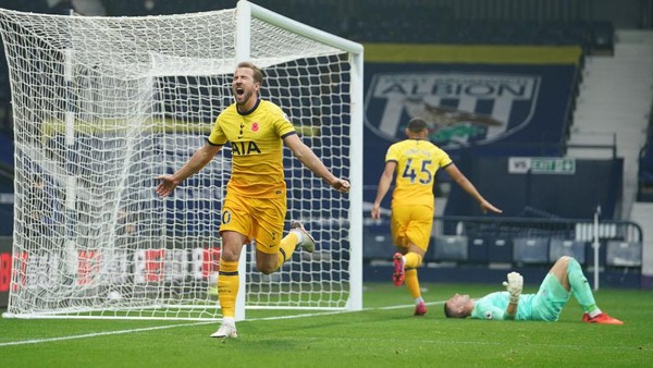 
Harry Kane menjadi penentu kemenangan pada laga di The Hawthorns Stadium, Minggu (8/11/2020) malam WIB. (Foto : detiksport)