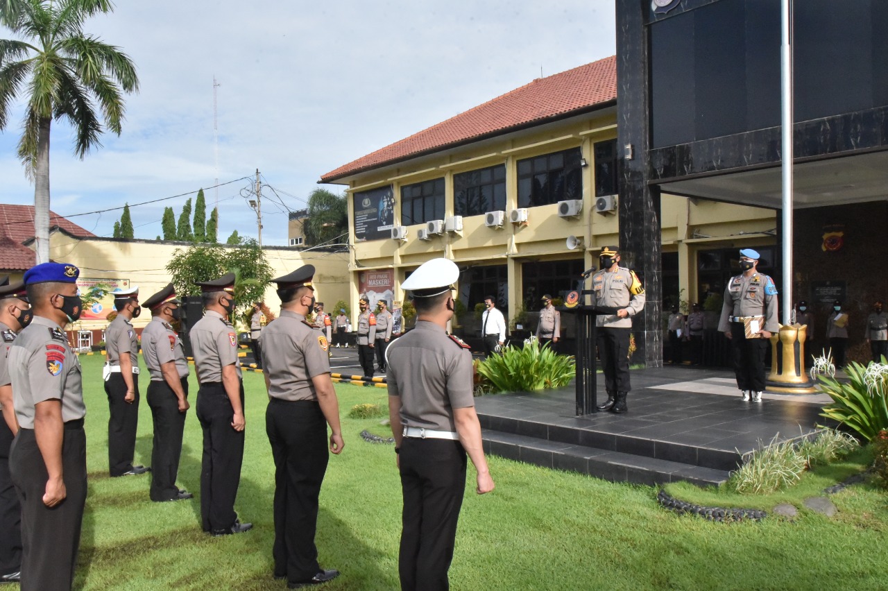 130 personil polisi di Polres Cirebon naik pangkat (Foto: Istimewa)