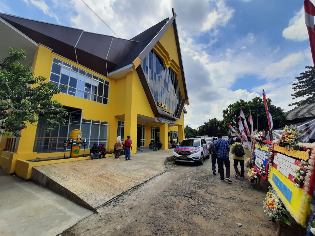 Gedung Pusat Layanan dan Rujukan Terpadu (SLRT) Kabupaten Bandung diresmikan Bupati  Dadang M Naser (Foto: Verawati/dara.co.id)