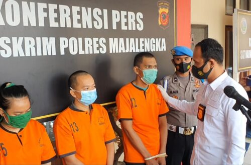 Tiga pelaku penipuan penyaluran TKI Ilegal diringkus Polres Majalengka (Foro : yohanes/dara.co.id)
