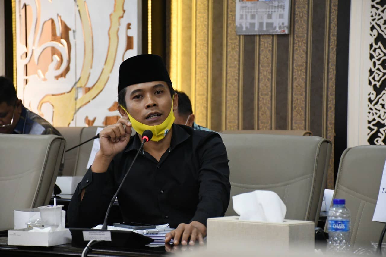 Anggota DPRD Jawa Barat Edi Rusyandi. (Tri Junari/ayobandung)