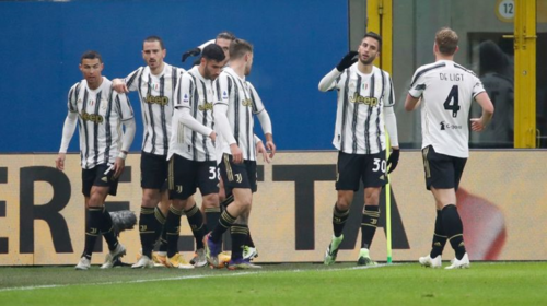 Para pemain Juventus merayakan gol ke gawang AC Milan (Foto: Skysports)