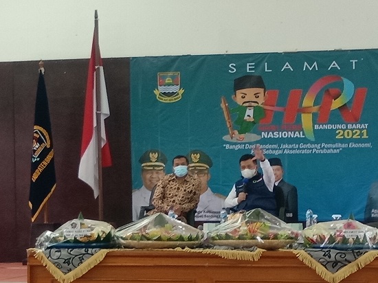 Bupati Bandung Barat Aa Umbara berpesan pada Hari Pers Nasional 2021 (Foto: Heni Suhaeni/dara.co.id)