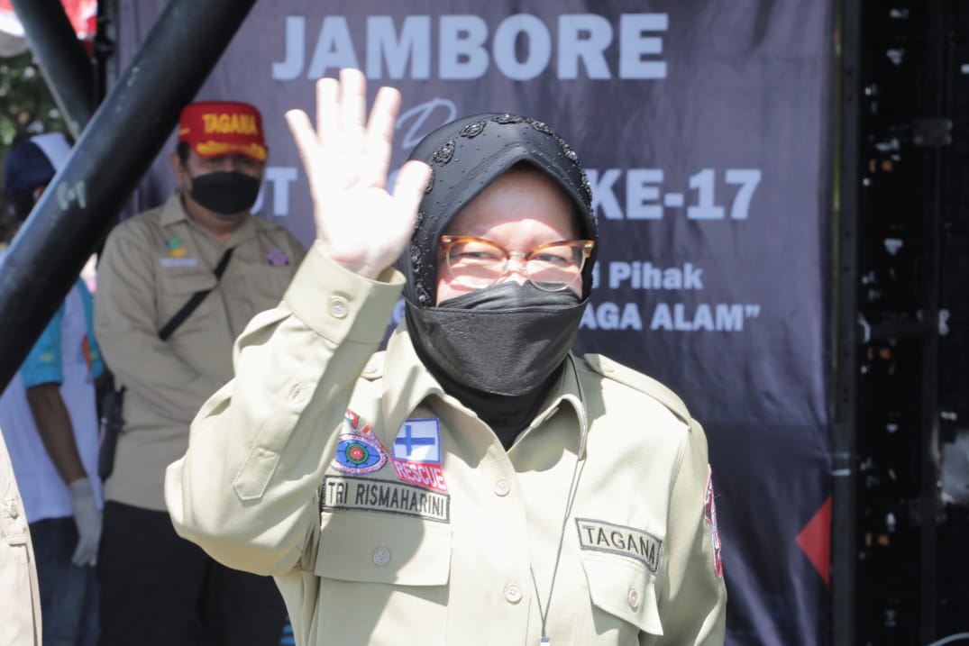 Mensos Risma saat menghadiri HUT Tagana ke 17 (foto: Istimewa)
