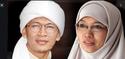 KH Abdullah Gymnastiar dan istrinya Ninih Muthmainah (Foto: WowKeren.com)