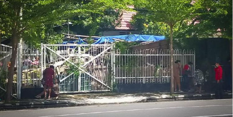 Ledakan di Gereja Katedral Makassar. (Ibnu Munsir/detikcom)