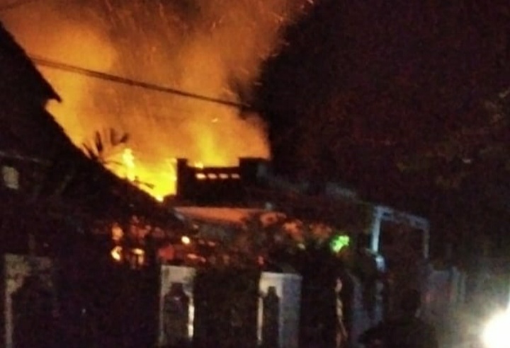 Rumah Iman hangus terbakar (Foto: Istimewa)